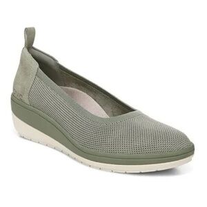Vionic Jacey Knit Army Green Slip-on Wedge Size 10